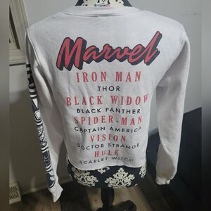 Vintage Marvel Y2K Crew Neck Crop Top White Sweatshirt with Red and Black TextXS